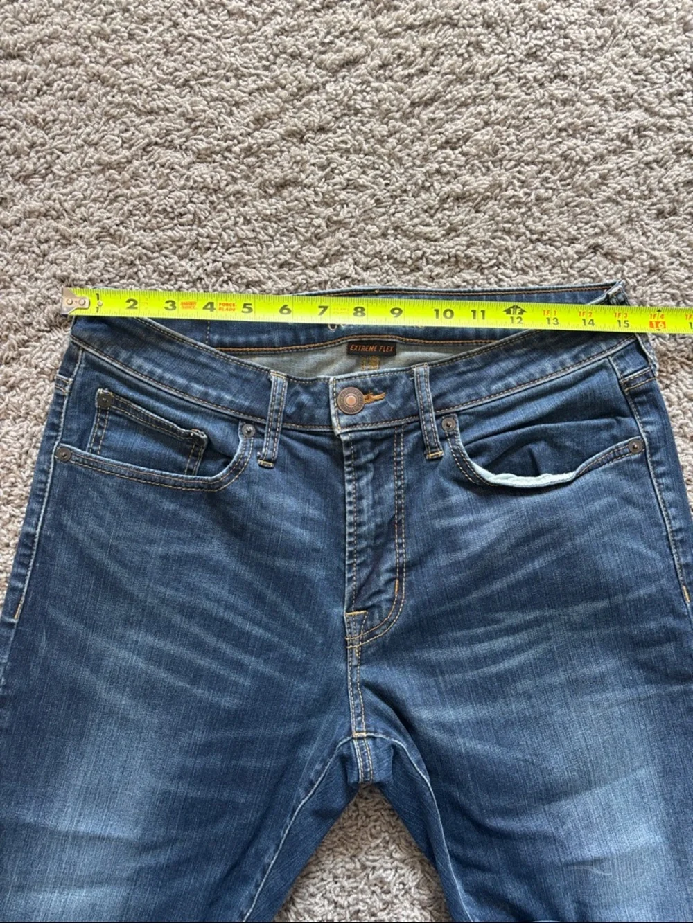 American Eagle Outfitters Extreme Flex Original Straight Jeans in Dark Blue Wash